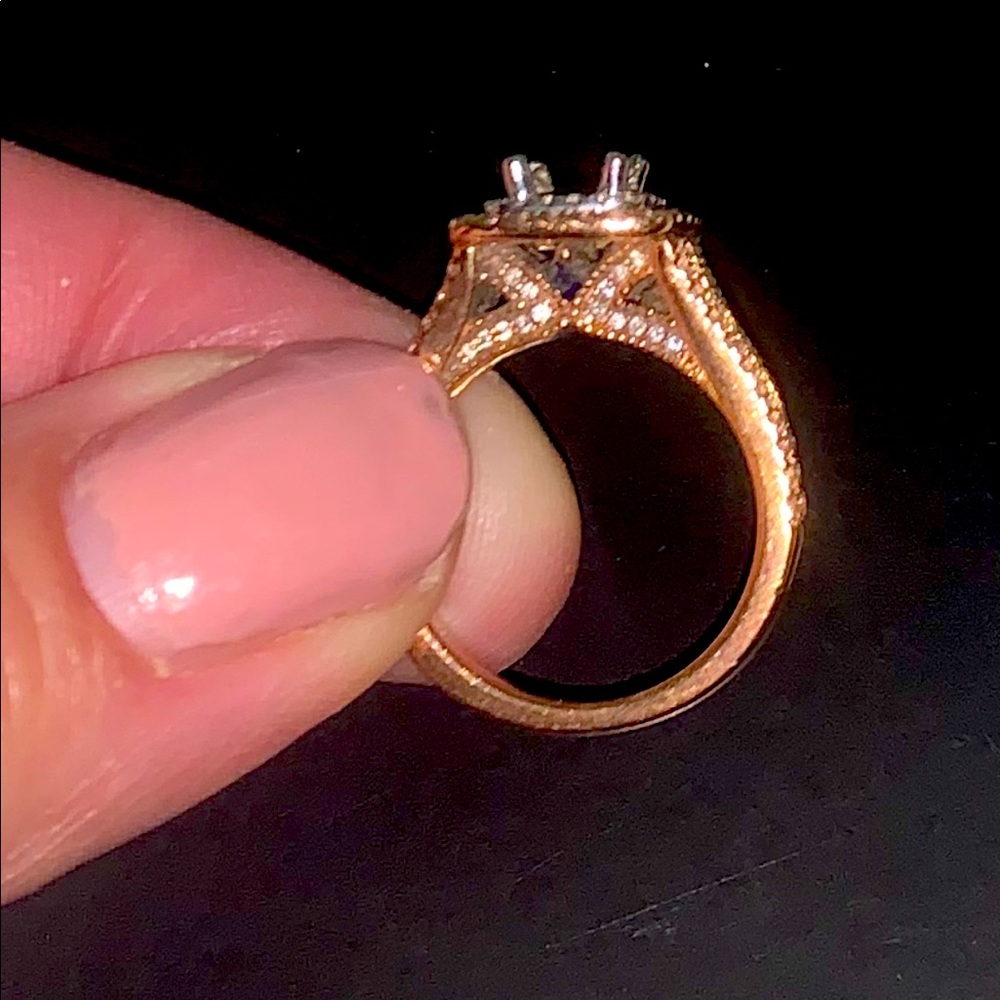 Setting-Vera Wang Rose gold white gold halo 3/4 ct